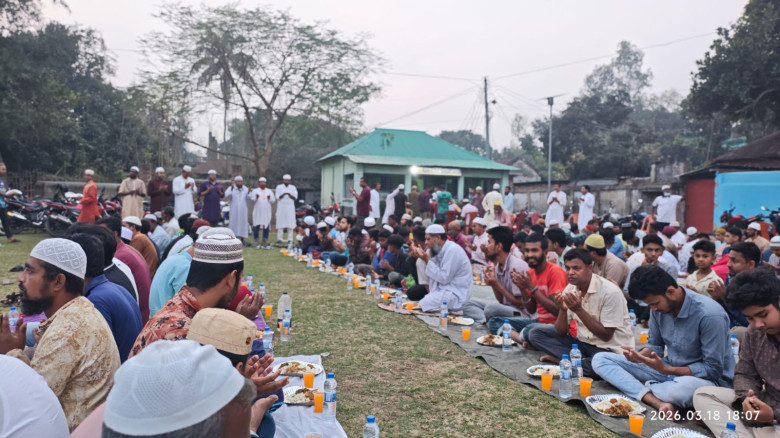 বিরামপুরে ভিক্টর স্পোর্টিং ক্লাবের উদ্যোগে ৫৬০ পরিবারে ইফতার