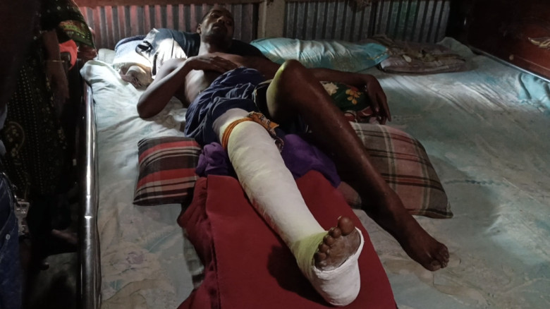 গোয়াইনঘাটে বালু উত্তোলনের প্রতিবাদ করায় যুবককে পিটিয়ে জখম, ৬