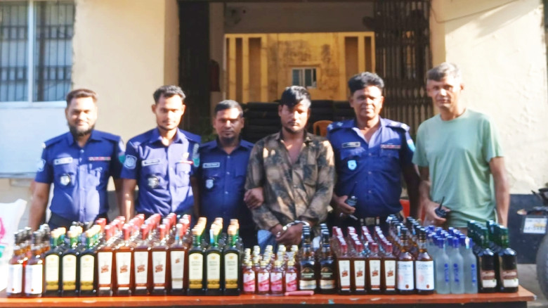 গোয়াইনঘাটে ওসি'র দিকনির্দেশনায় ২১৮ বোতল ভারতীয় মদসহ গ্রেফতার